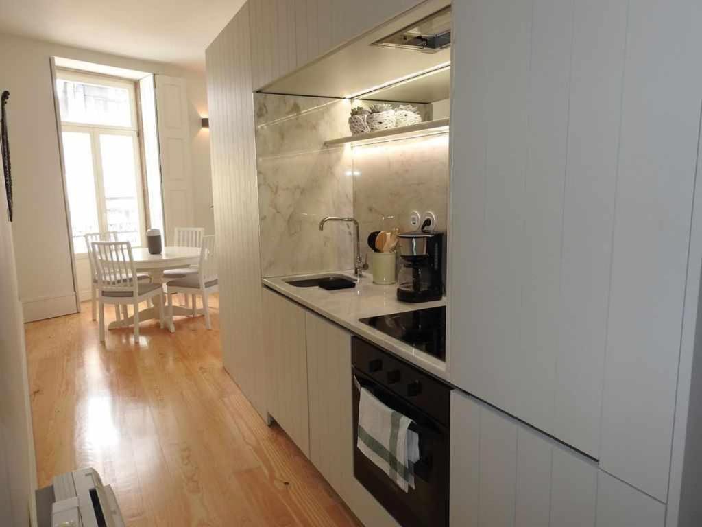 Oporto Delight 1 Luxury Apartment In Historic Center With Balcony Max 4 P Zewnętrze zdjęcie